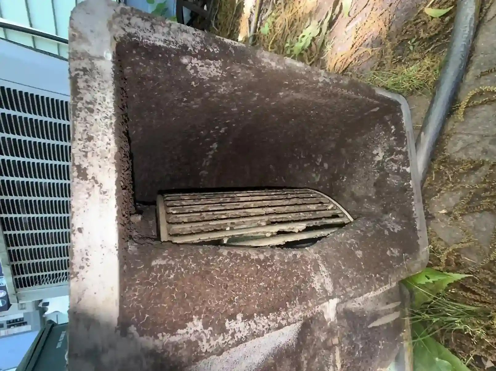 Heavy dust accumulation on AC return air grille and filter housing